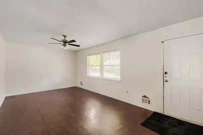 579 Wexwood Drive, Riverdale, GA 30274 - Photo 3
