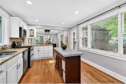 392 Collier Road NW, Atlanta, GA 30309 - Photo 13