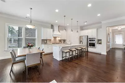11395 Easthaven Place, Johns Creek, GA 30097 - Photo 9