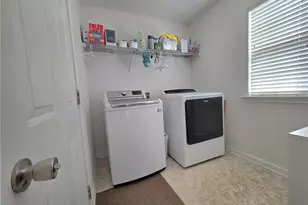 841 Holly Meadow Dr, Buford, GA 30518 - Photo 11