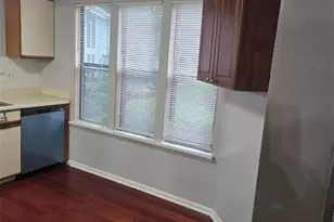 1205 Empire Cir, Lawrenceville, GA 30044 - Photo 3