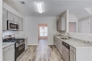 964 Tree Creek Blvd, Lawrenceville, GA 30043 - Photo 9