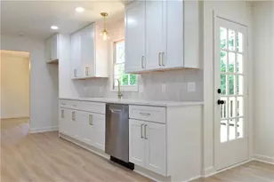 5250 Beech Forest Dr SW, Lilburn, GA 30047 - Photo 21