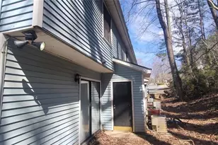 1570 Oakpointe Dr SW, Marietta, GA 30008 - Photo 3