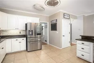 2562 Forest Meadow Ln, Lawrenceville, GA 30043 - Photo 31