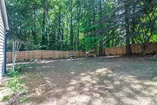2562 Forest Meadow Ln, Lawrenceville, GA 30043 - Photo 15