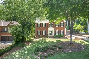 2562 Forest Meadow Ln, Lawrenceville, GA 30043 - Photo 3