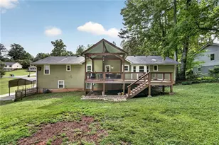 1526 Hickory Dr SW, Lilburn, GA 30047 - Photo 41