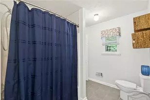1526 Hickory Dr SW, Lilburn, GA 30047 - Photo 31