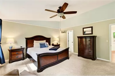 1526 Hickory Drive SW, Lilburn, GA 30047 - Photo 19