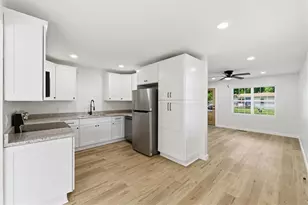 911 Bomar St, La Fayette, GA 30728 - Photo 13