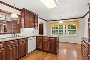4352 White Oak Dr, Sugar Hill, GA 30518 - Photo 11