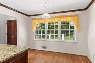 4352 White Oak Dr, Sugar Hill, GA 30518 - Photo 15