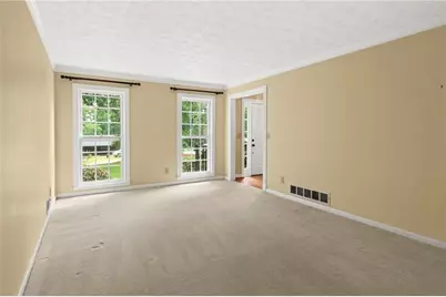 4352 White Oak Drive, Sugar Hill, GA 30518 - Photo 5