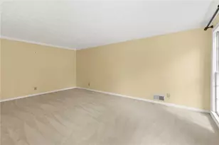 4352 White Oak Dr, Sugar Hill, GA 30518 - Photo 7