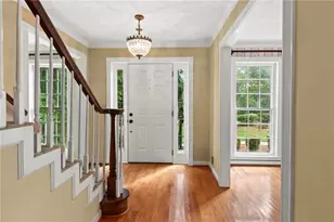 4352 White Oak Dr, Sugar Hill, GA 30518 - Photo 5