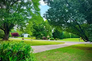 3565 Canon Creek Dr, Cumming, GA 30041 - Photo 7