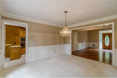 10625 Haynes Forest Drive, Alpharetta, GA 30022 - Photo 11