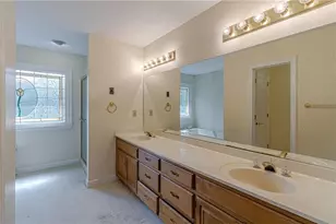 10625 Haynes Forest Dr, Alpharetta, GA 30022 - Photo 25