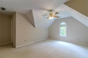 10625 Haynes Forest Dr, Alpharetta, GA 30022 - Photo 31