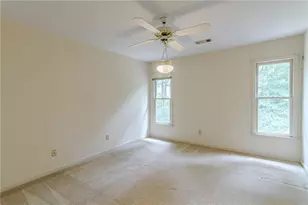 10625 Haynes Forest Dr, Alpharetta, GA 30022 - Photo 35