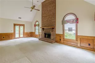 10625 Haynes Forest Dr, Alpharetta, GA 30022 - Photo 19