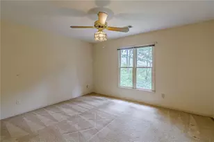 10625 Haynes Forest Dr, Alpharetta, GA 30022 - Photo 33