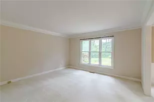 10625 Haynes Forest Dr, Alpharetta, GA 30022 - Photo 21