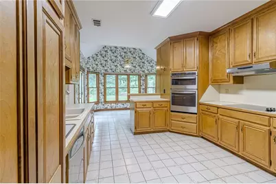 10625 Haynes Forest Drive, Alpharetta, GA 30022 - Photo 13