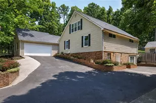 224 Shadowood Dr SE, Calhoun, GA 30701 - Photo 11