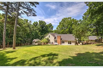 224 Shadowood Drive SE, Calhoun, GA 30701 - Photo 1