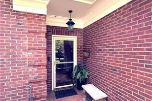 7155 Roswell Rd, Sandy Springs, GA 30328 - Photo 3