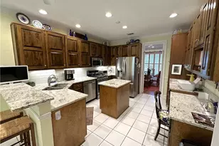 7155 Roswell Rd, Sandy Springs, GA 30328 - Photo 5