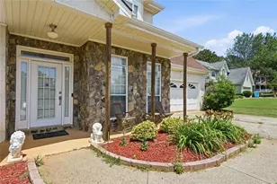 909 Shadow Ridge Cir, Stockbridge, GA 30281 - Photo 3