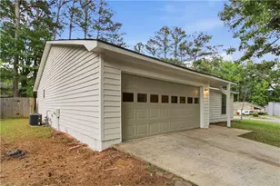 8132 Creekstone Ct, Riverdale, GA 30274 - Photo 7
