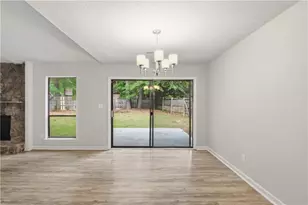 8132 Creekstone Ct, Riverdale, GA 30274 - Photo 11
