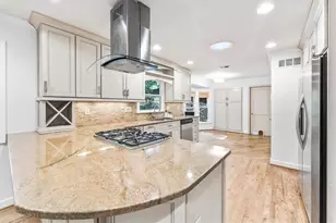 310 Clear Creek Ct, Roswell, GA 30076 - Photo 7
