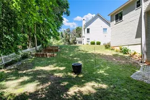 2932 Sunset View Cir, Suwanee, GA 30024 - Photo 51
