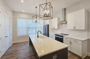 169 Color Cir, Atlanta, GA 30317 - Photo 3