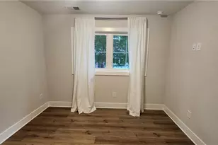 169 Color Cir, Atlanta, GA 30317 - Photo 9