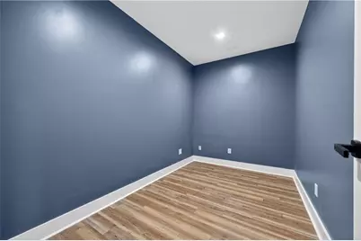 304 E Crossville Road, Roswell, GA 30075 - Photo 13