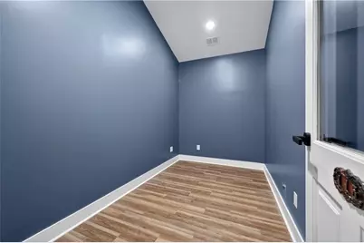 304 E Crossville Road, Roswell, GA 30075 - Photo 23