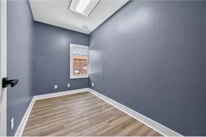 304 E Crossville Road, Roswell, GA 30075 - Photo 11