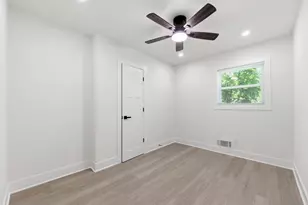 2866 Lancaster Dr, East Point, GA 30344 - Photo 17