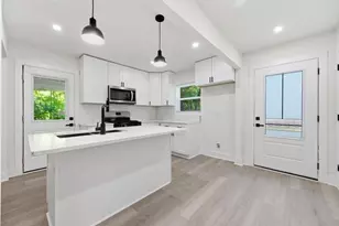 2866 Lancaster Dr, East Point, GA 30344 - Photo 7