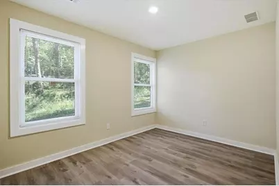 131 Holly Rd, NW, Atlanta, GA 30314 - Photo 13