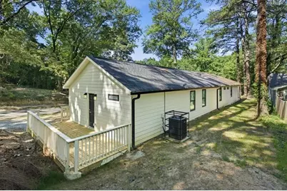 131 Holly Rd, NW, Atlanta, GA 30314 - Photo 23