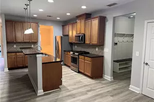 3051 Montauk Hill Dr, Buford, GA 30519 - Photo 3