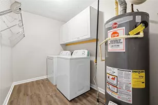 5697 Frontier Walk Ln, Buford, GA 30518 - Photo 27