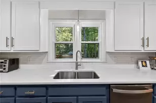 1235 Buice Dr SW, Lilburn, GA 30047 - Photo 7